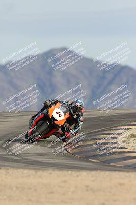 media/Nov-16-2025-Race Pace (Sun) [[8c5fa54630]]/Non Verified Riders (1st 20 Minutes)/6-Turn 12 (2pm)/